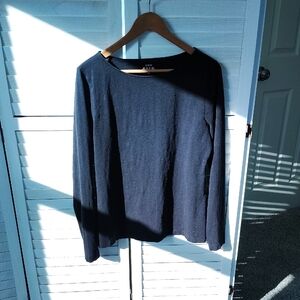 J Crew. Artist Tee 100% Cotton